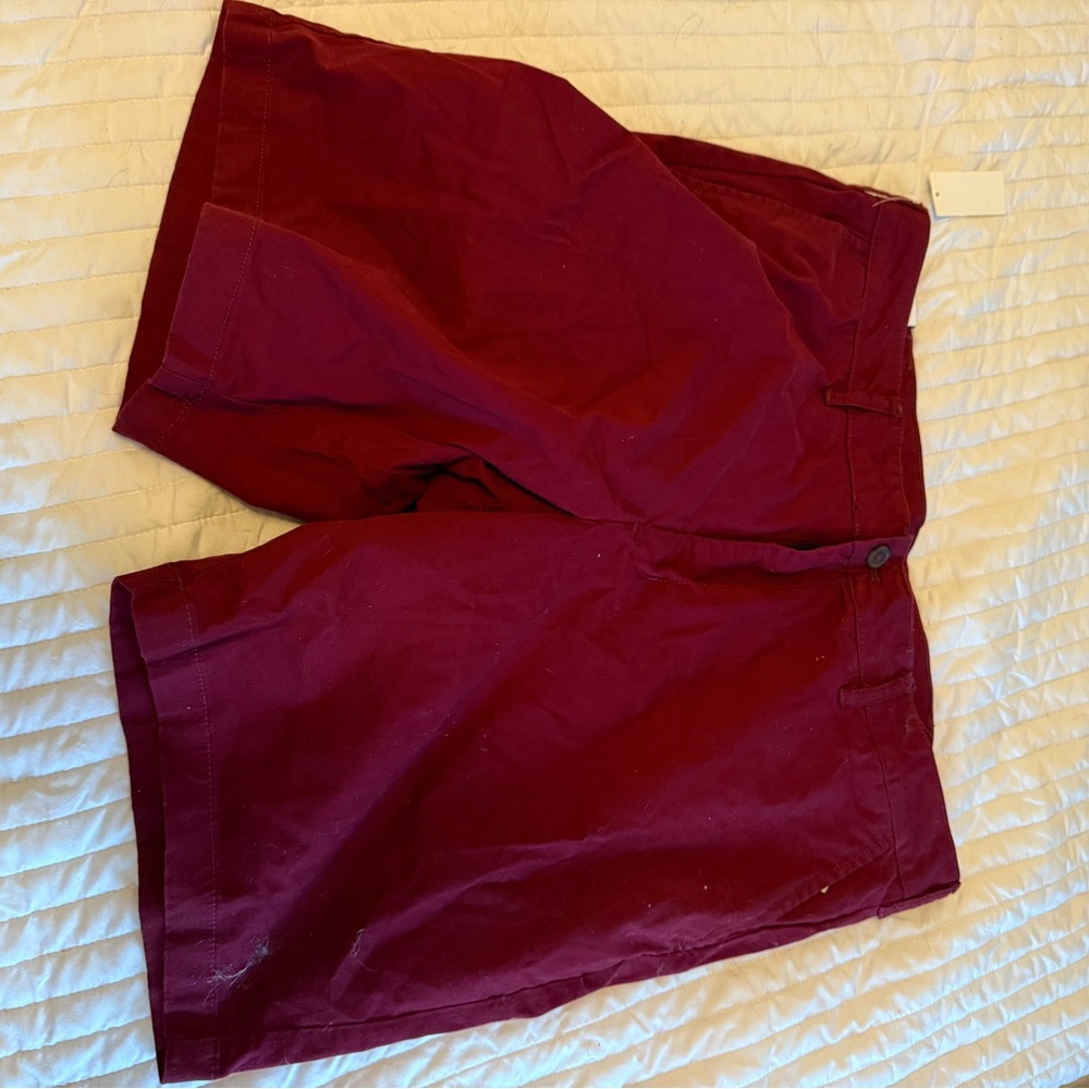 Red Flat Front Casual Shorts
